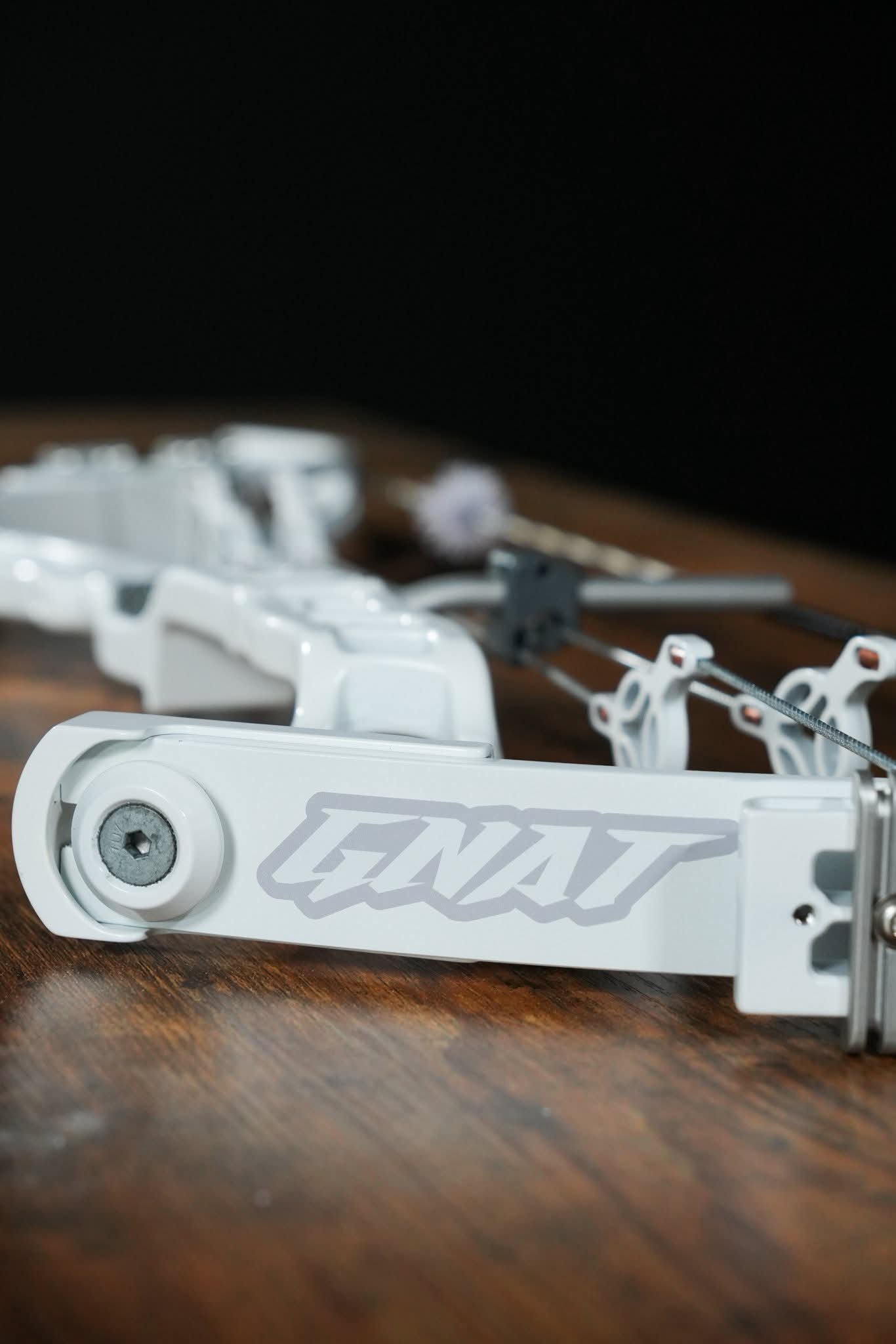 G-String Bowstrings Gnat Lever Bow