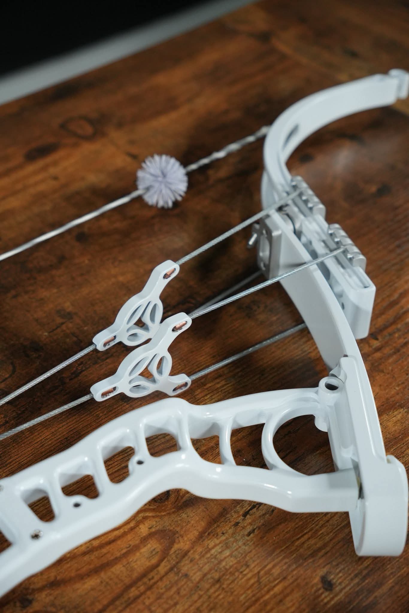 G-String Bowstrings Gnat Lever Bow - Image 3