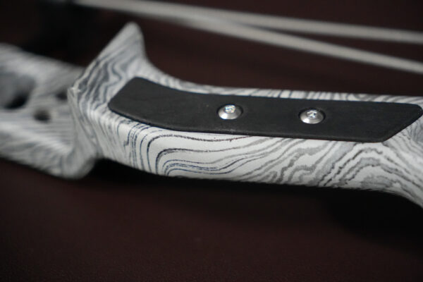 G-String Bowstrings Gnat Lever Bow - Image 3