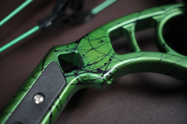 G-String Bowstrings Gnat Lever Bow - Image 3